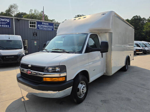 chevrolet express cutaway 2022 1HA3GTC77NN006855 image chevrolet express cutaway 2022 1HA3GTC77NN006855 image